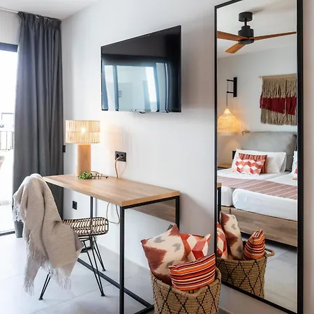 Casita Blanca - Adults Only Lägenhetshotell 4*