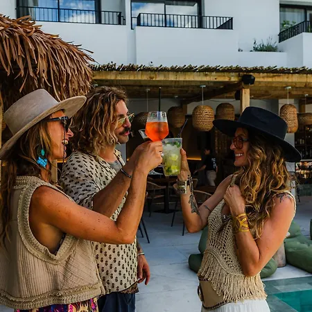 Casita Blanca - Adults Only