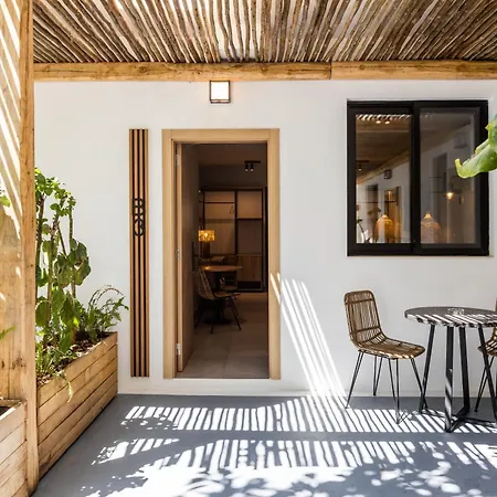 Casita Blanca - Adults Only