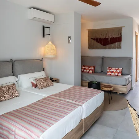 Casita Blanca - Adults Only